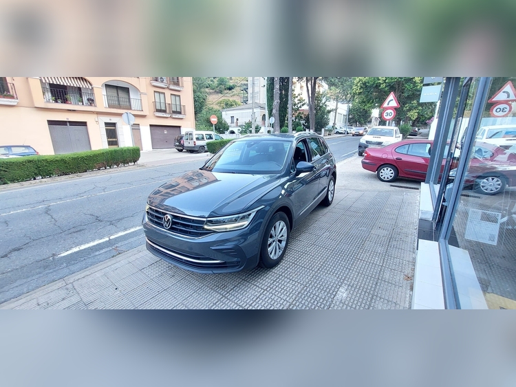 Volkswagen Tiguan 2.0 122cv foto 11